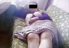 Bambola Sexy Jessi Lopez massaggiando le sue tette e dando un siti porno donne mature pompino